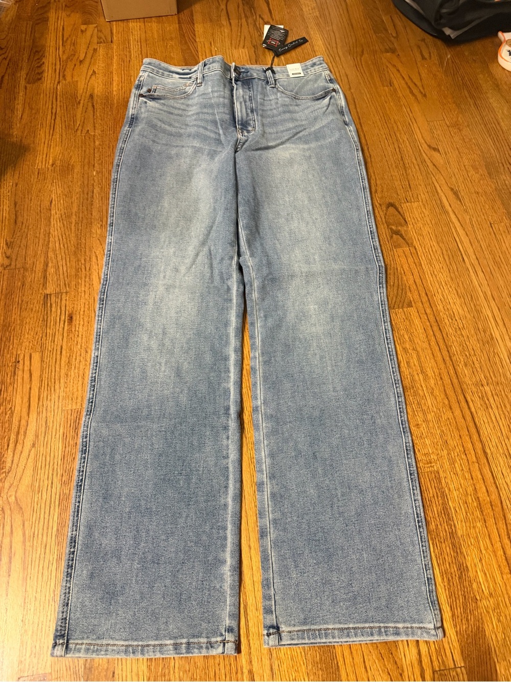 Judy BlueLight Blue Slim-Straight Leg Women’s Jeans NWT 15/32